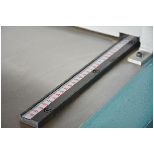 Гільйотинні ножиці Ckemsa EMGA 1520×2,0 мм